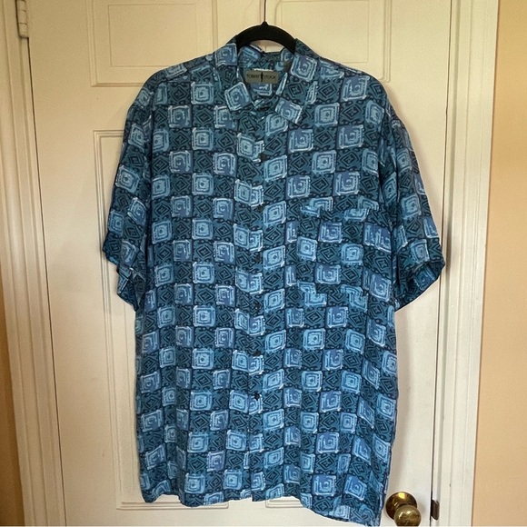 Vintage Robert Stock 100% Silk Men Shirt  Size Large Blue Geometric Button Up - Picture 1 of 9